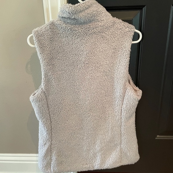 Patagonia Vest - Picture 2 of 3